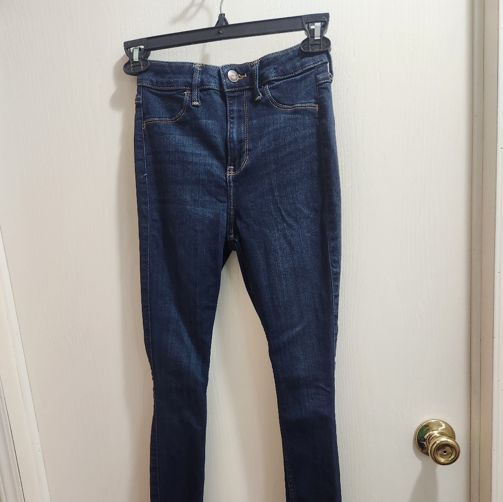 Hollister California OOR Curvy High-Rise Jean Legging Hollister Advanced Stretch